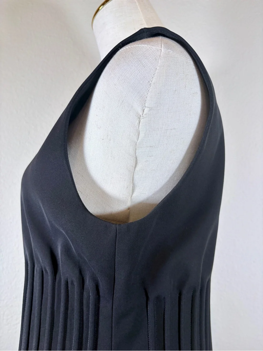 Louis Vuitton Black Sleeveless Dress with Boning Size 38 (6)